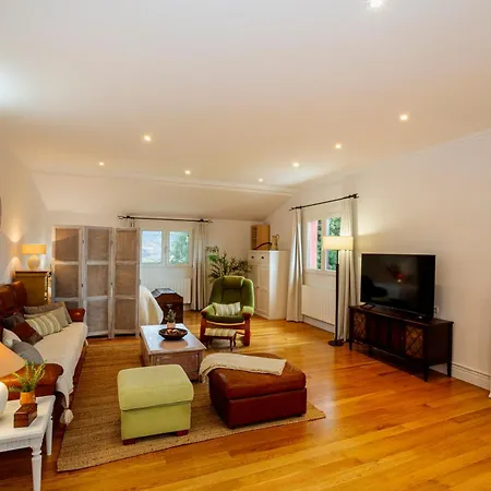 Maran Apartment